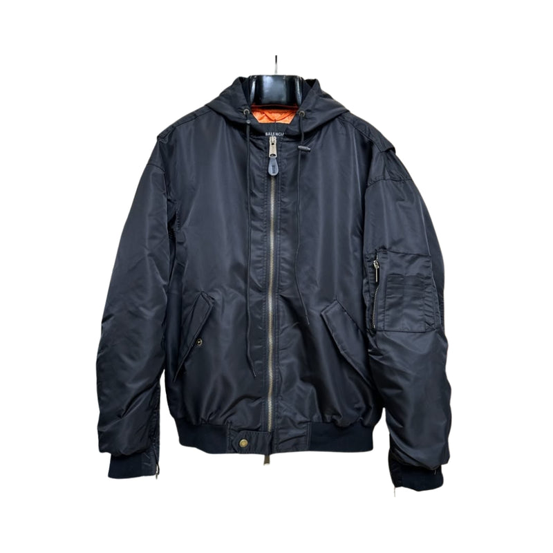 BALENCIAGA Bomber Nero Caratterizzato Da Una Distintiva Zip Utility