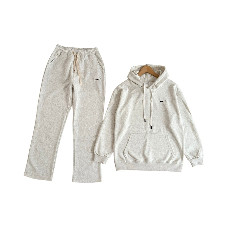 NOCTA Nike grigio mélange con e pantaloni abbinati