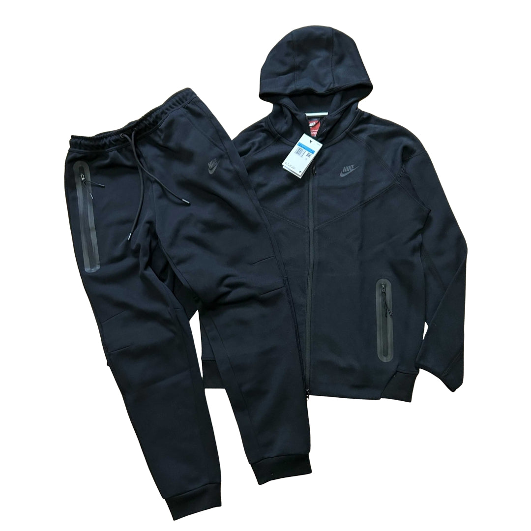 NIKE TECH FLEECE Tech Fleece con felpa e joggers neri