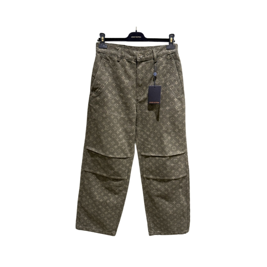 LOUIS VUITTON Monogram Beige/Kaki