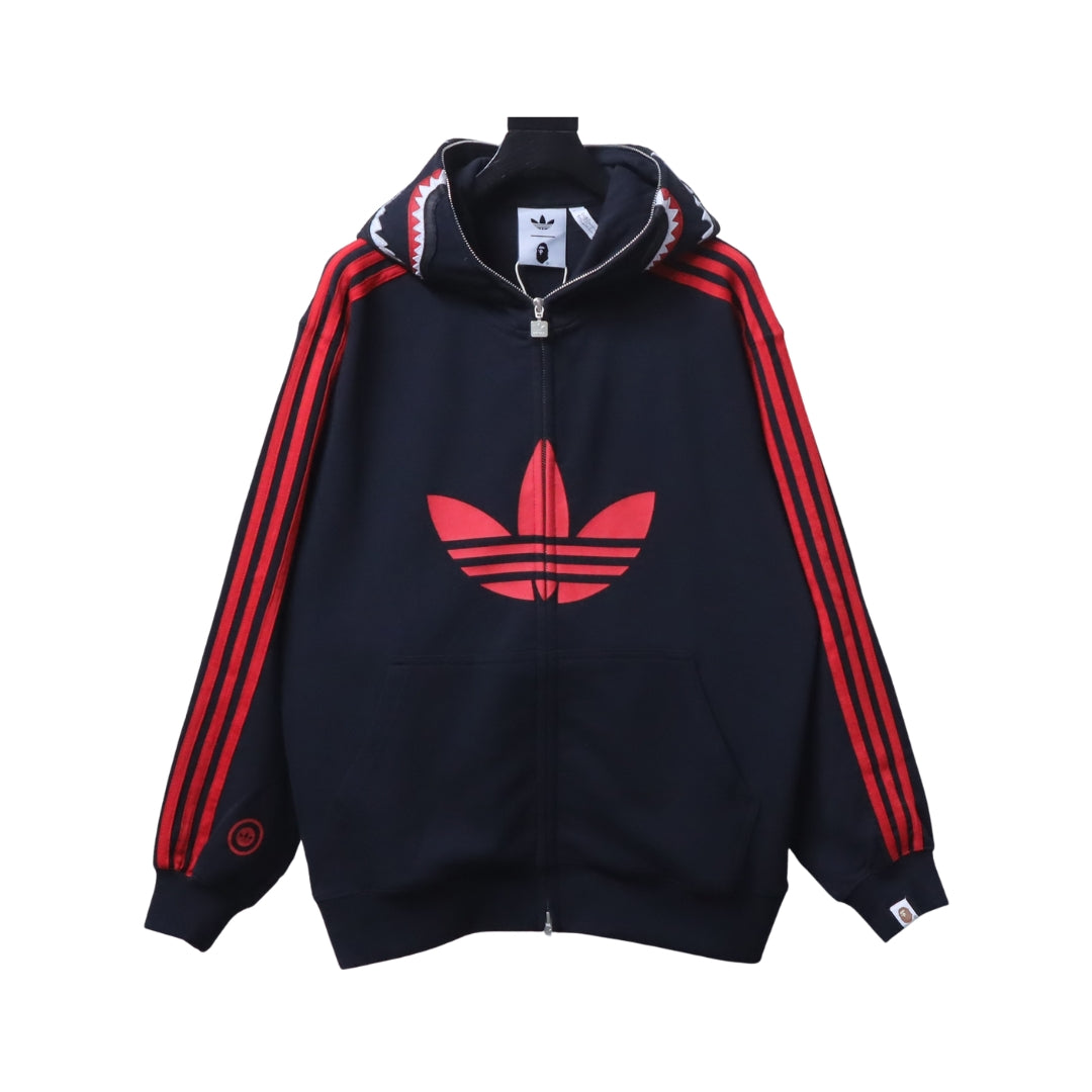BAPE X Adidas Cappuccio Nera e Rossa con Logo Shark