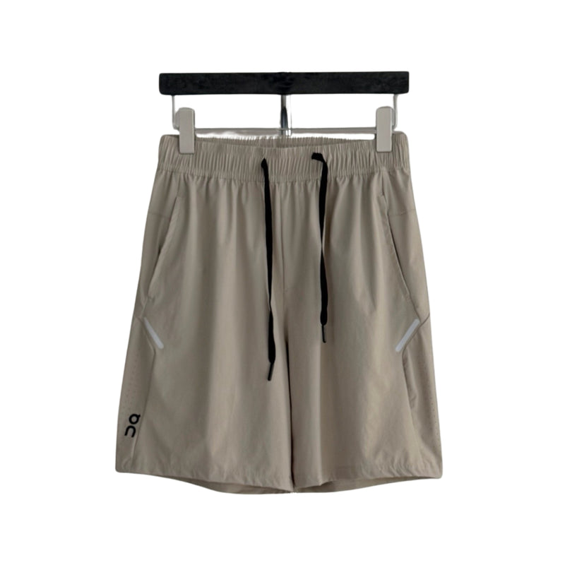 On Cloud Pantaloncini In Beige Chiaro O Grigio